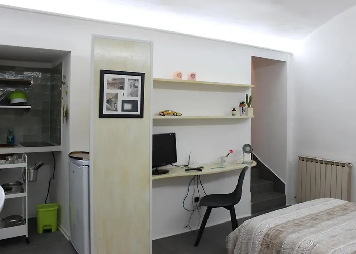 Residenza Turrena Hotel 3*